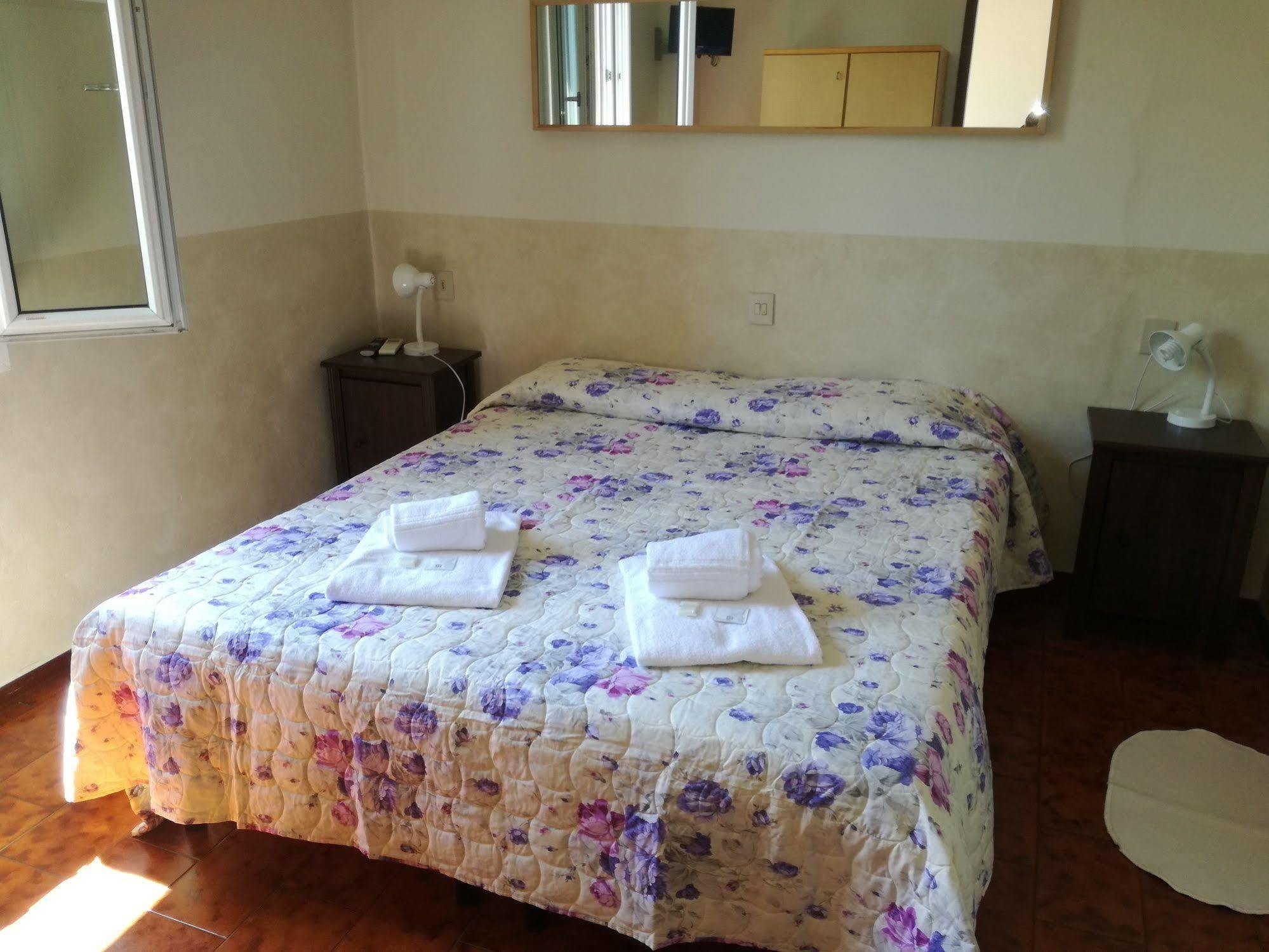 Hotel Belvedere Lovere Esterno foto